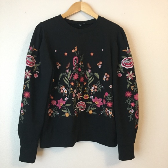 DREW Tops - Drew Embroidered Puffed Sleeve Crew Sweatshirt